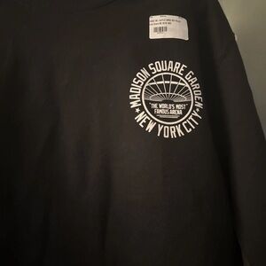 New York Knicks Black Long Sleeve Tee